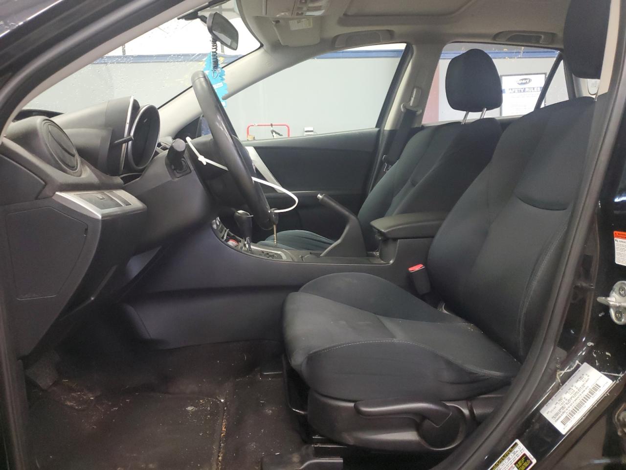 2010 Mazda 3 - Image 7