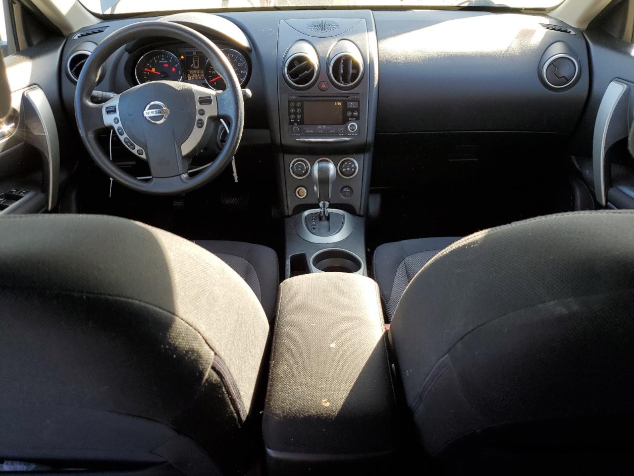 2011 Nissan Rogue - Image 8