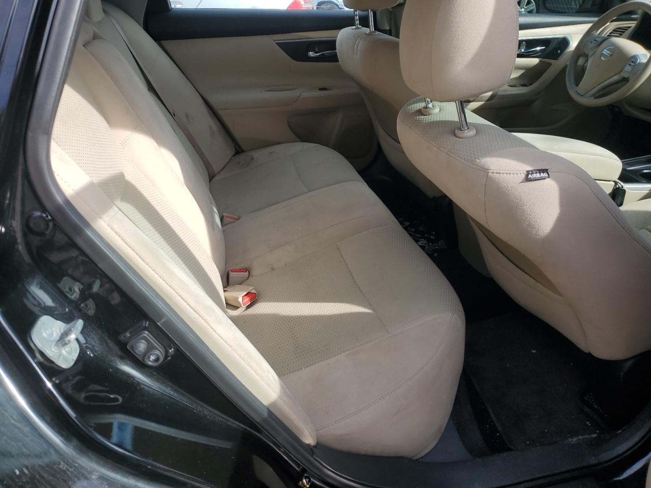 2015 Nissan Altima - Image 10