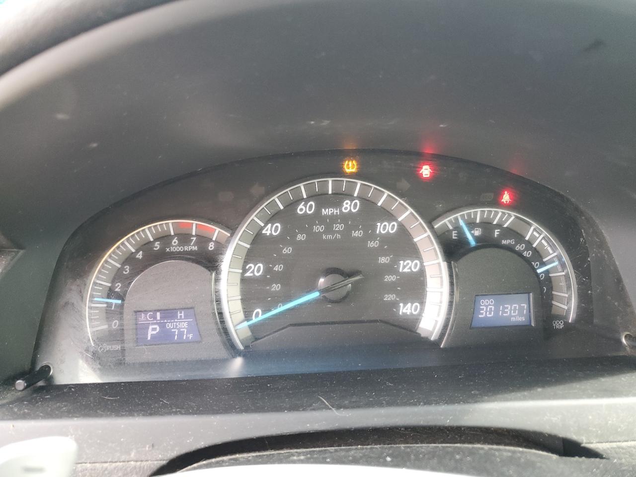 2012 Toyota Camry - Image 11