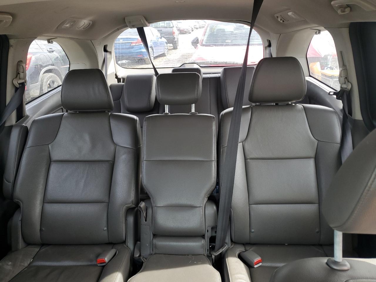 2016 Honda Odyssey - Image 10