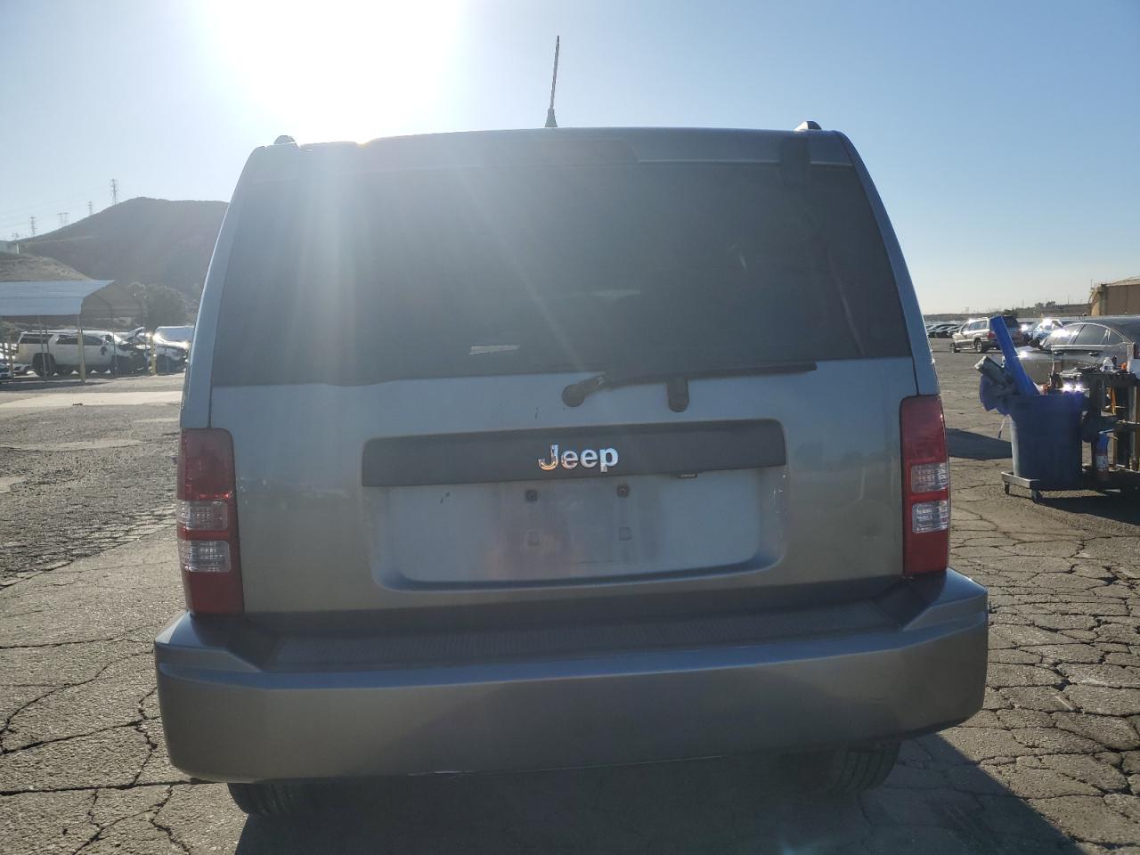 2012 Jeep Liberty (North America) - Image 6