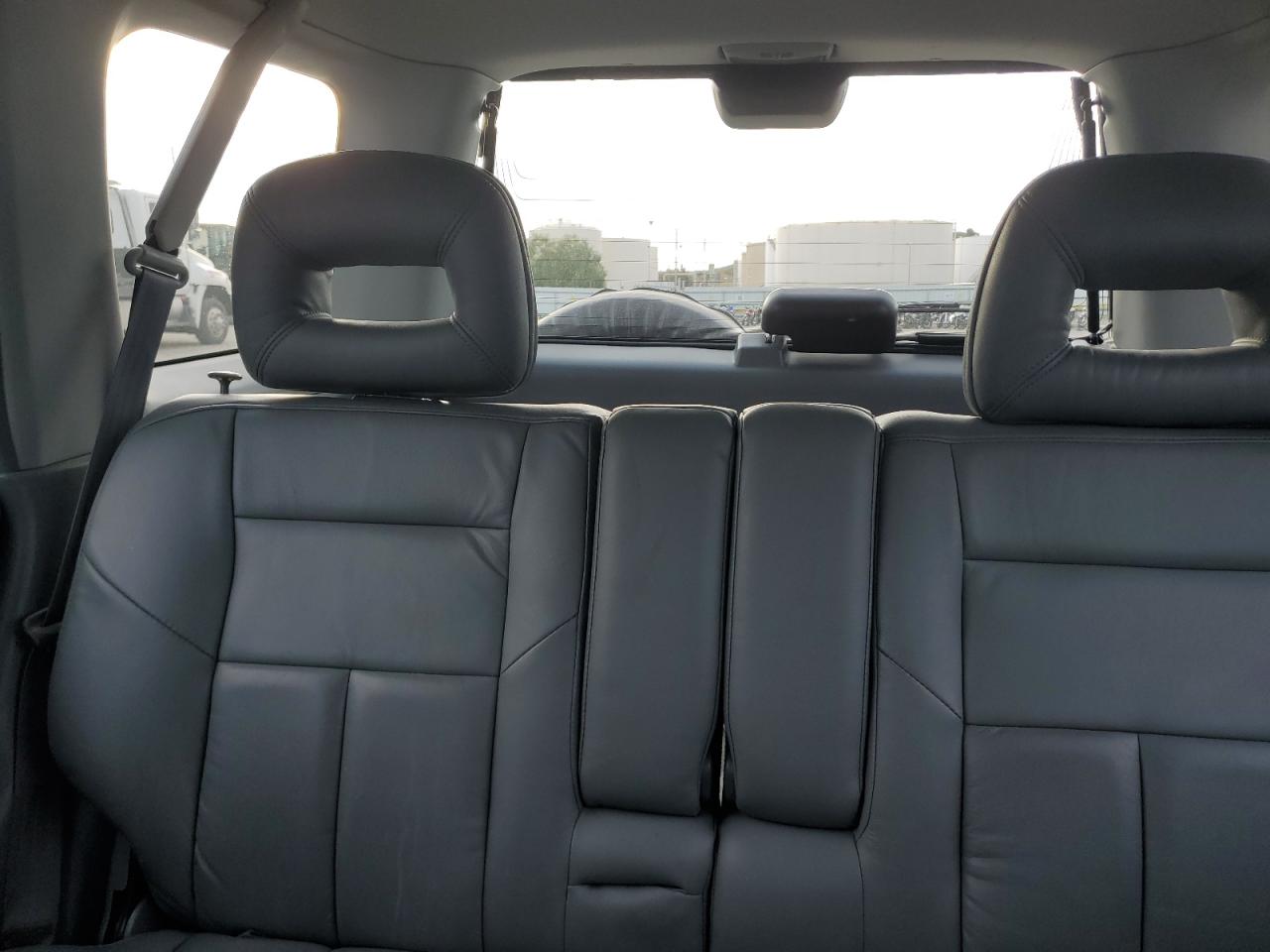 1998 Honda CR-V - Image 10