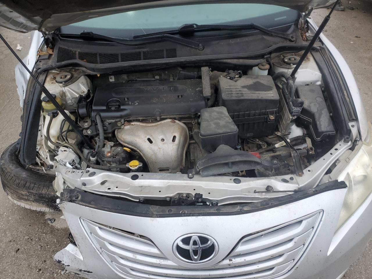 2009 Toyota Camry - Image 13
