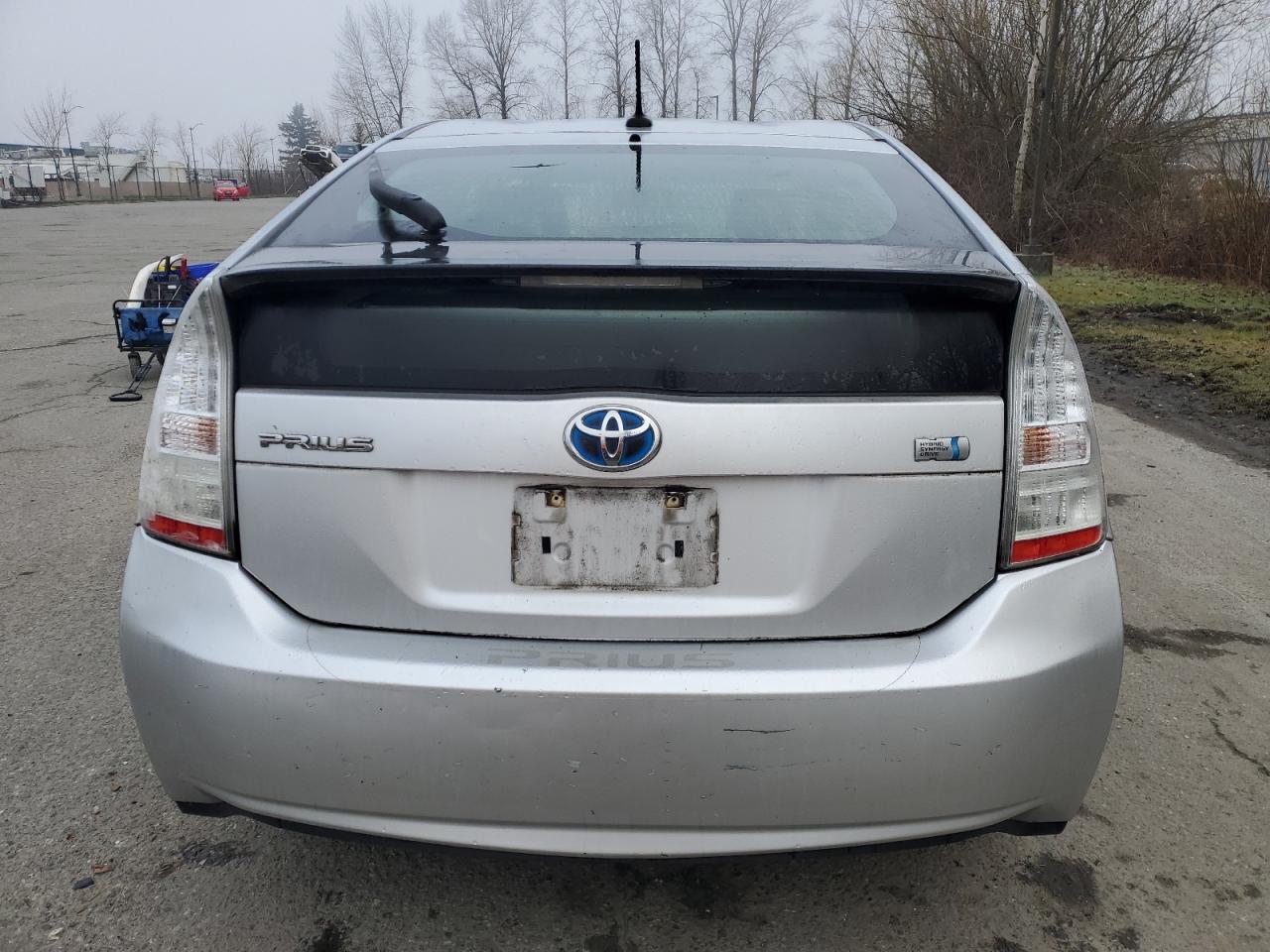 2010 Toyota Prius - Image 6