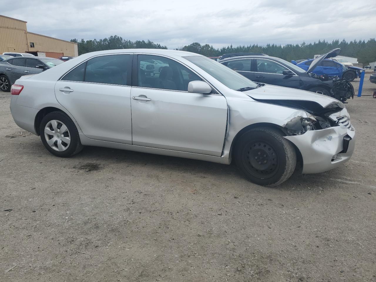 2009 Toyota Camry - Image 4