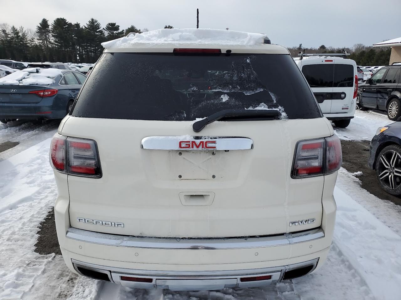 2014 GMC Acadia - Image 6