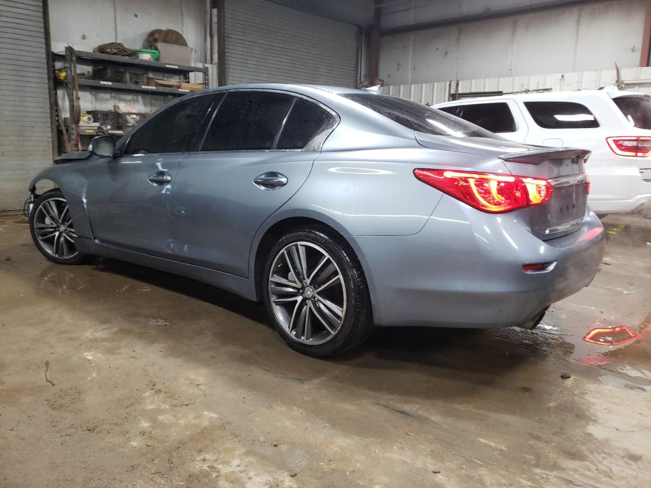 2016 Infiniti Q50 - Image 2