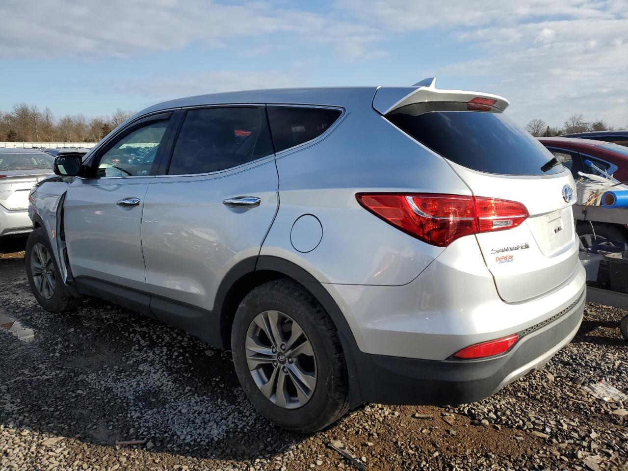 2015 Hyundai Santa Fe - Image 2