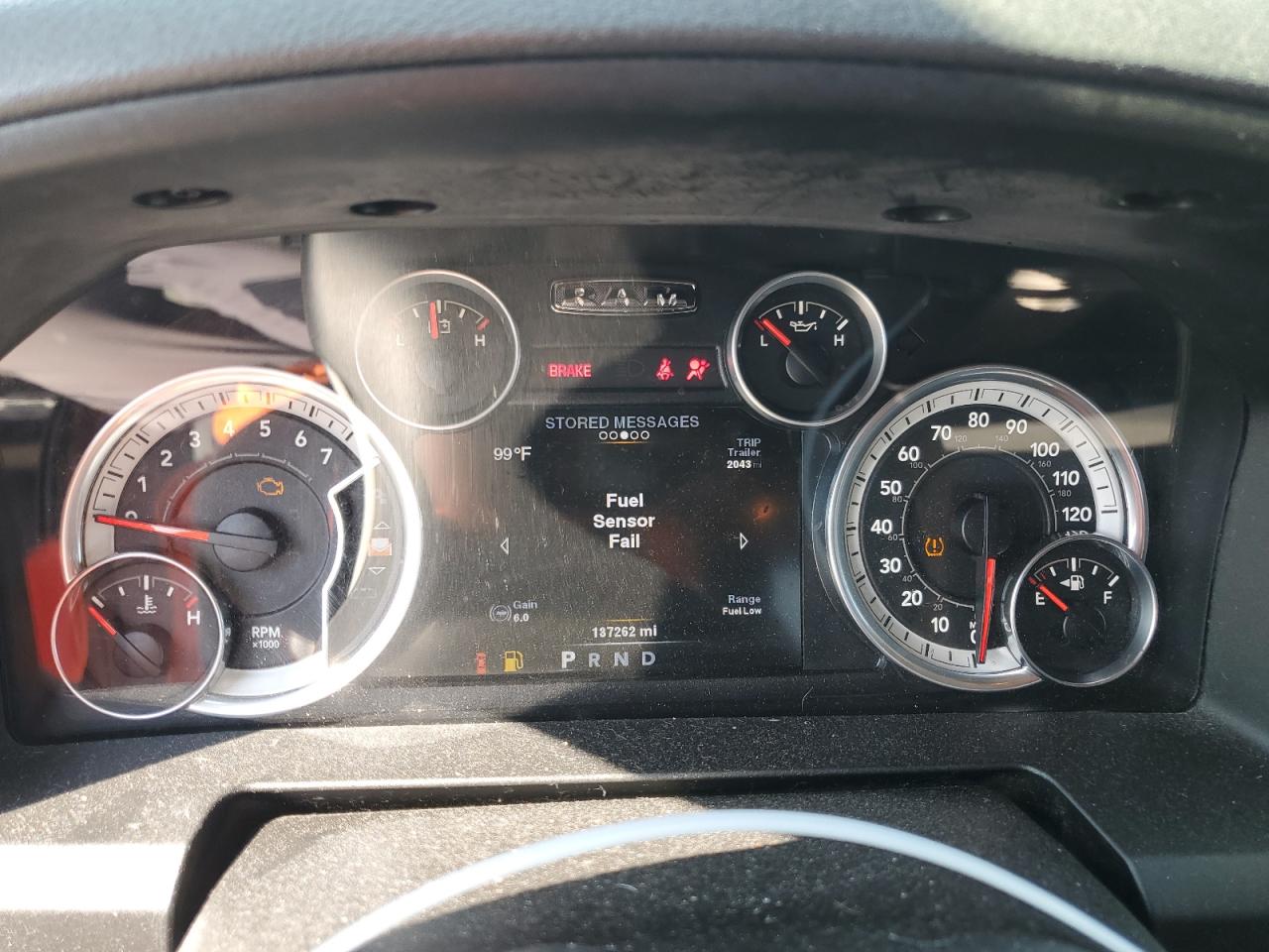 2014 RAM 1500 - Image 9