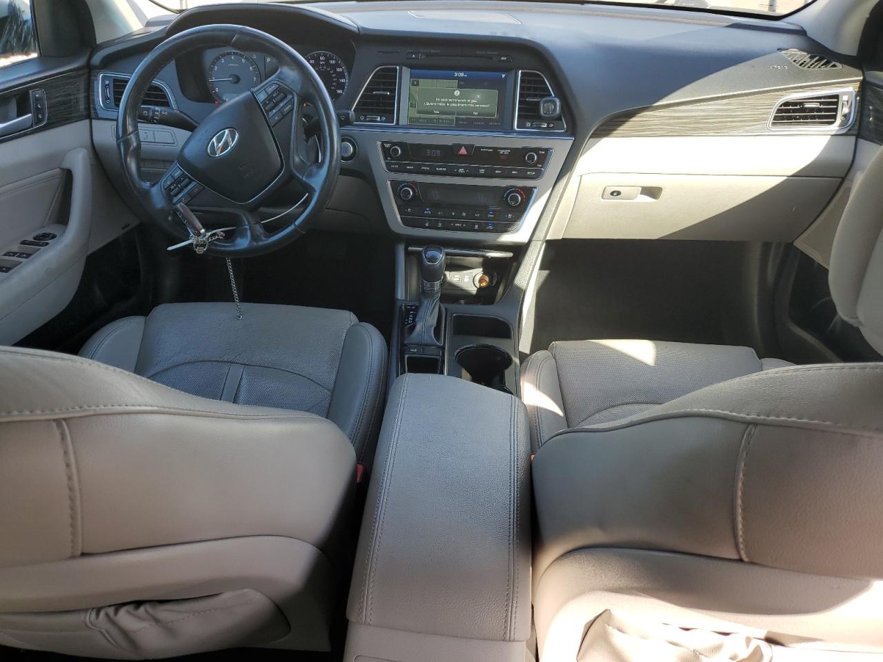 2015 Hyundai Sonata - Image 8
