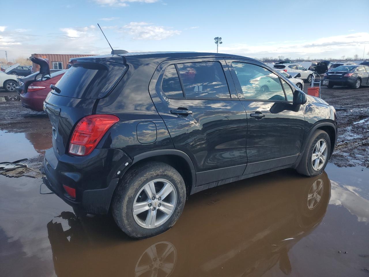 2020 Chevrolet Trax - Image 3