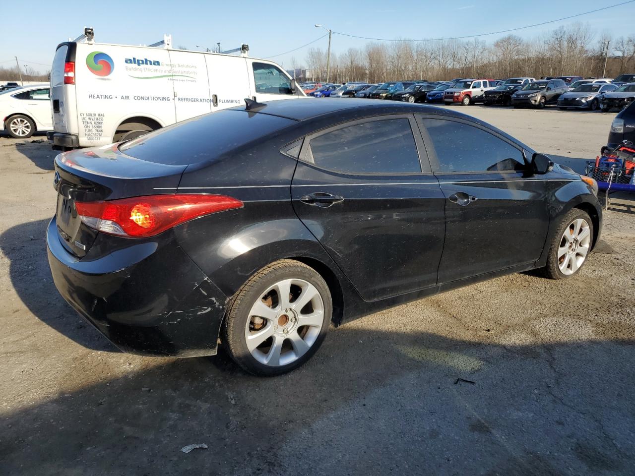 2013 Hyundai Elantra - Image 3
