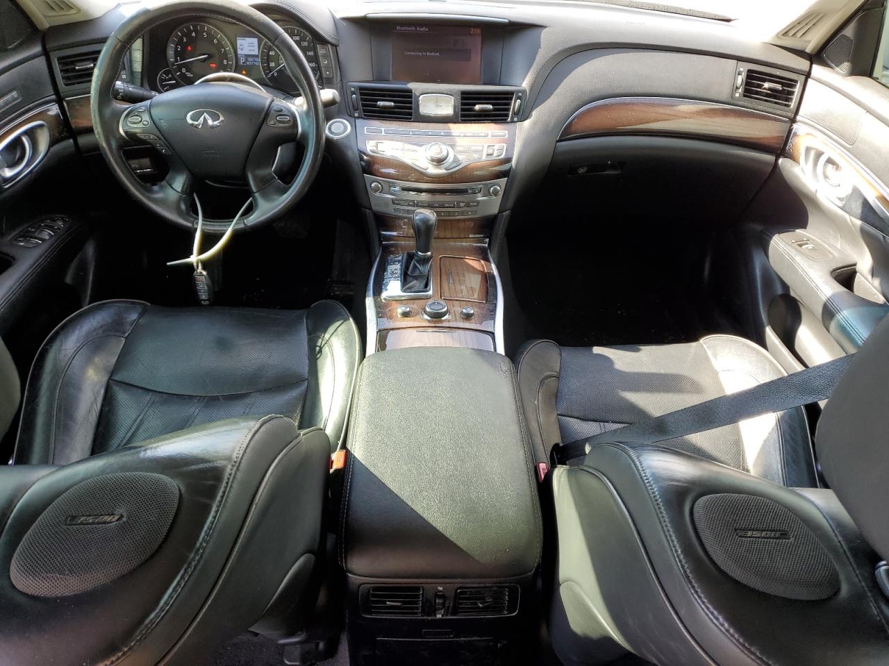 2013 Infiniti M - Image 8