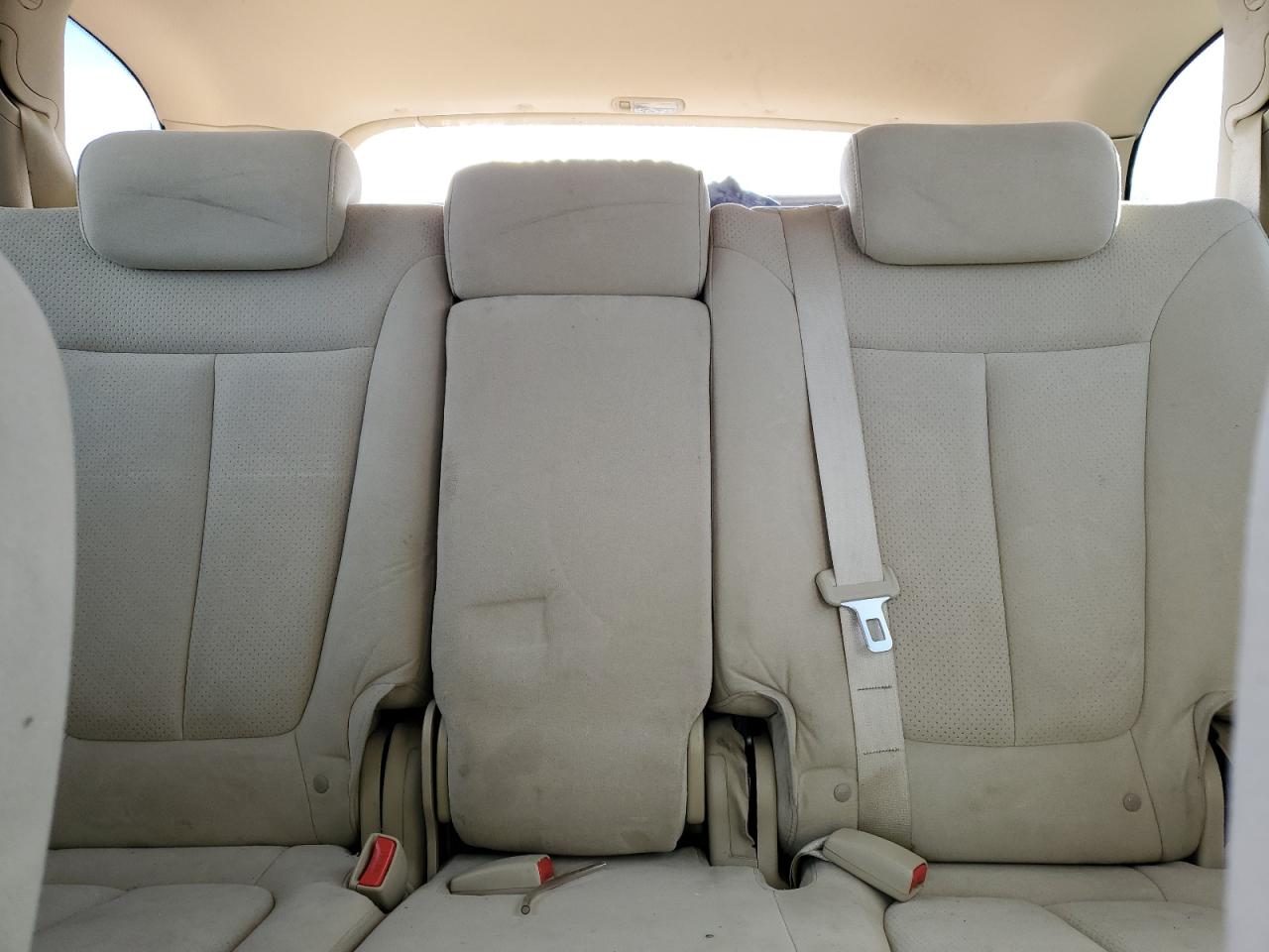 2009 Hyundai Santa Fe - Image 10