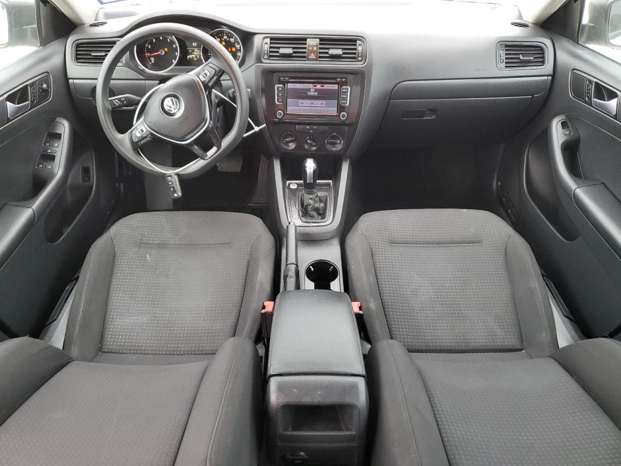 2015 Volkswagen Jetta - Image 8