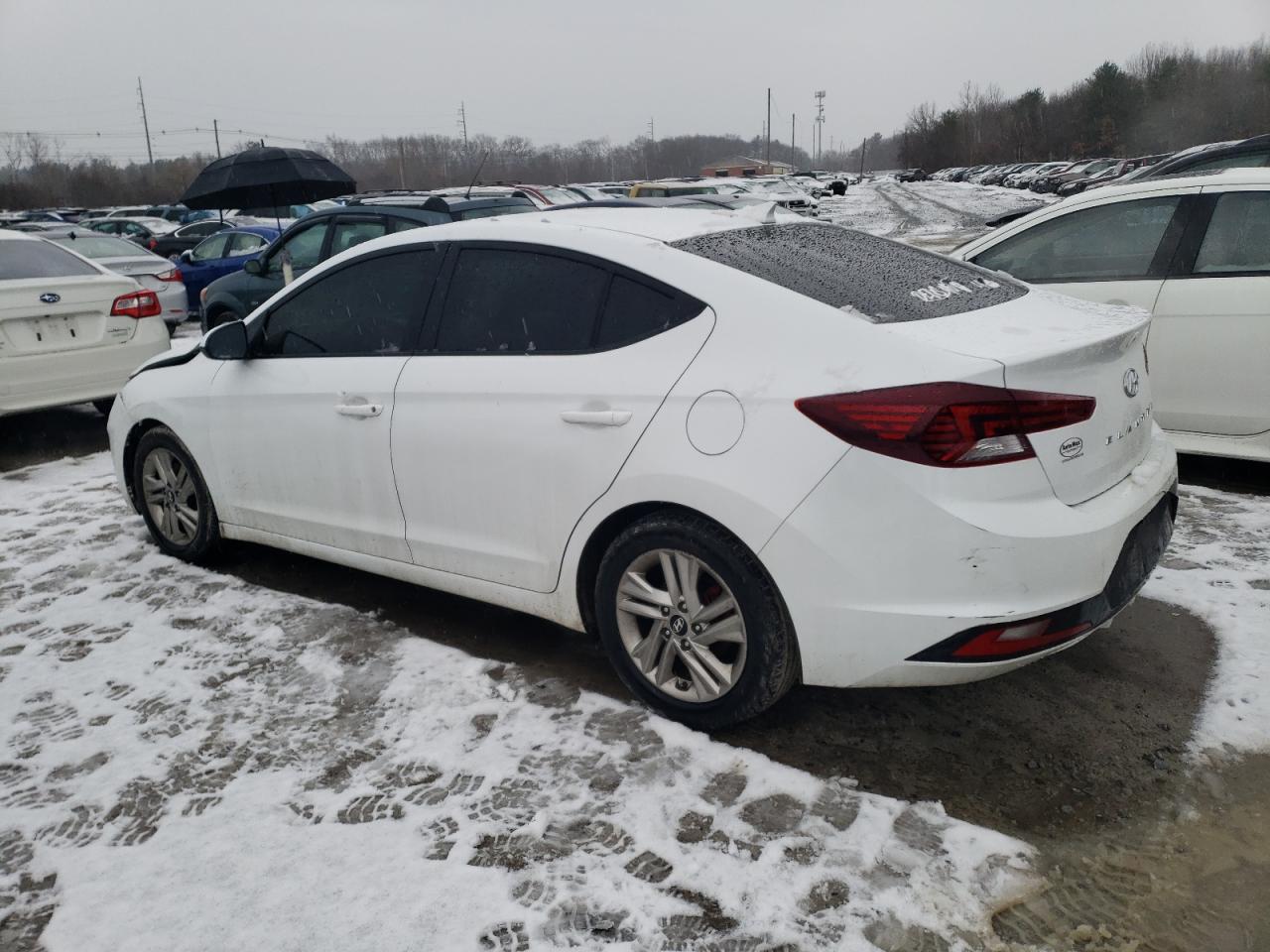 2019 Hyundai Elantra - Image 2