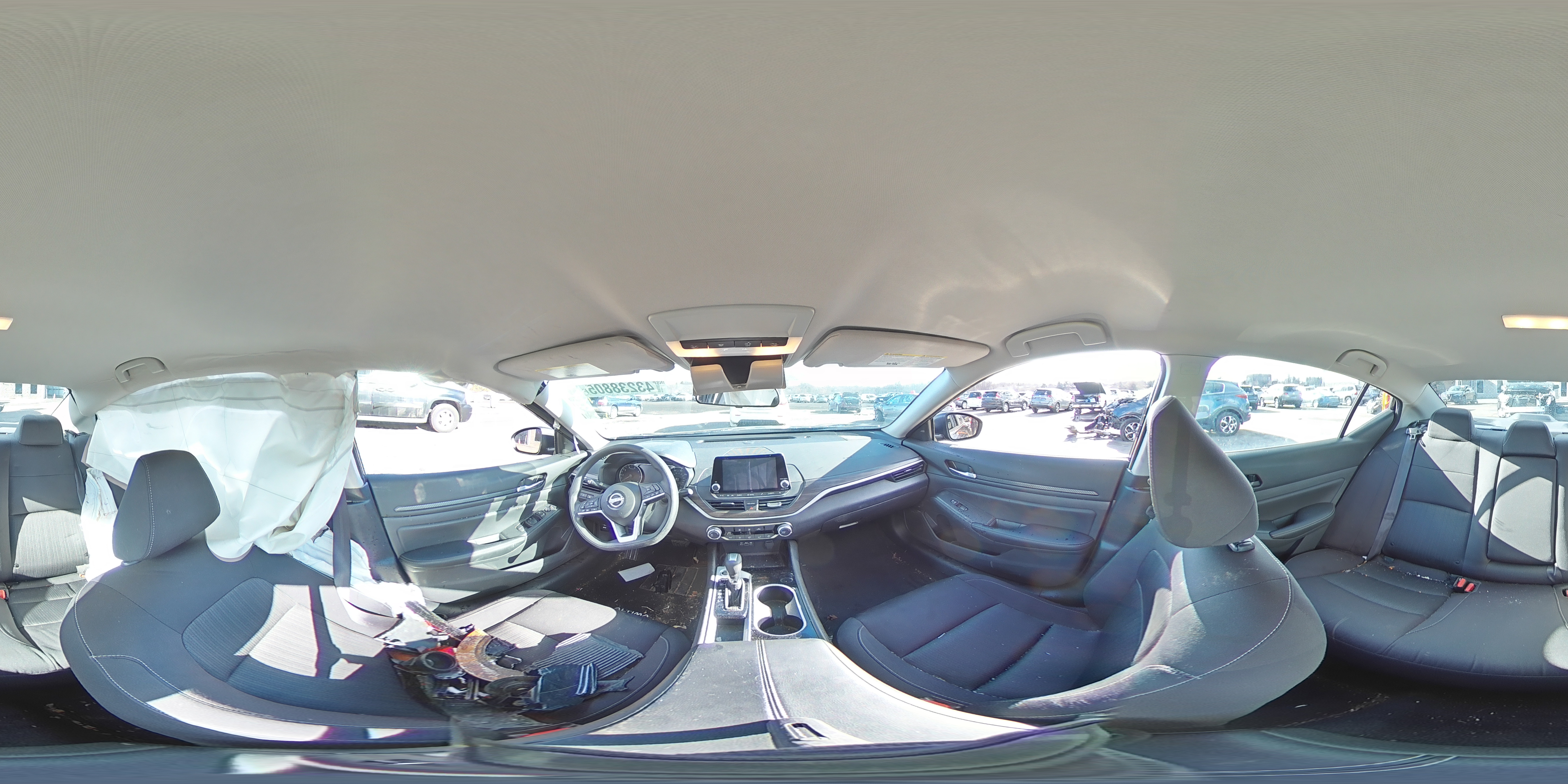 2024 Nissan Altima - Image 12