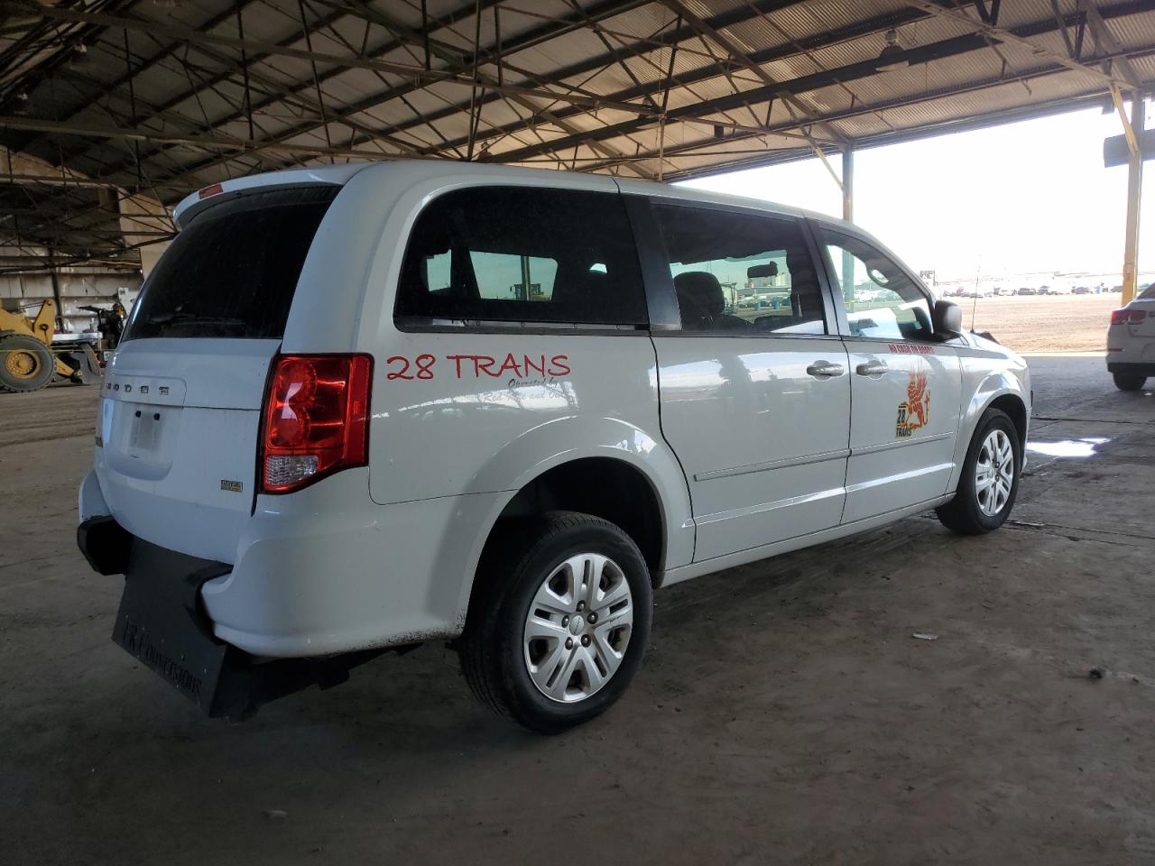 2017 Dodge Caravan - Image 3