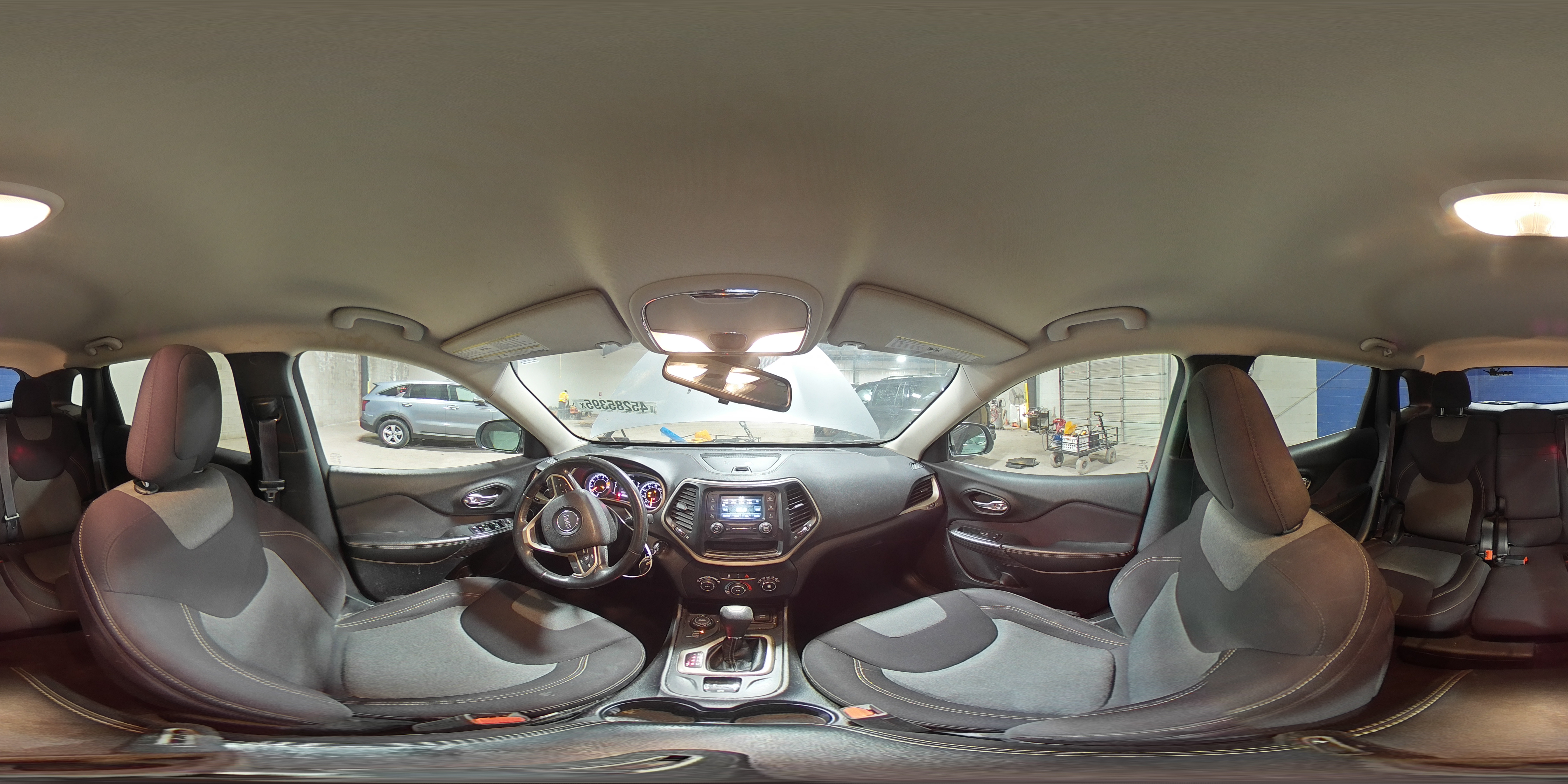 2016 Jeep Grand Cherokee - Image 16