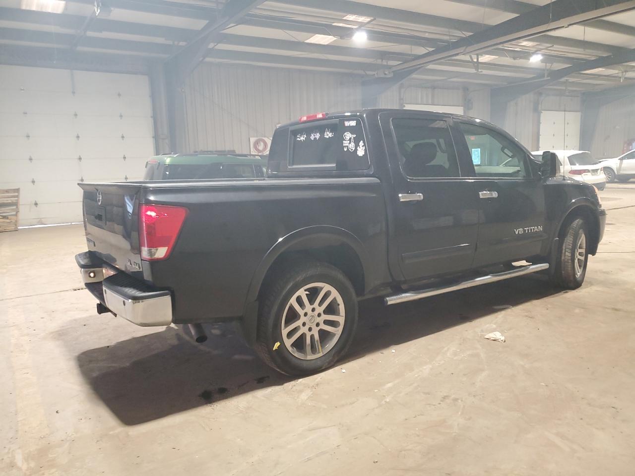 2013 Nissan Titan - Image 3
