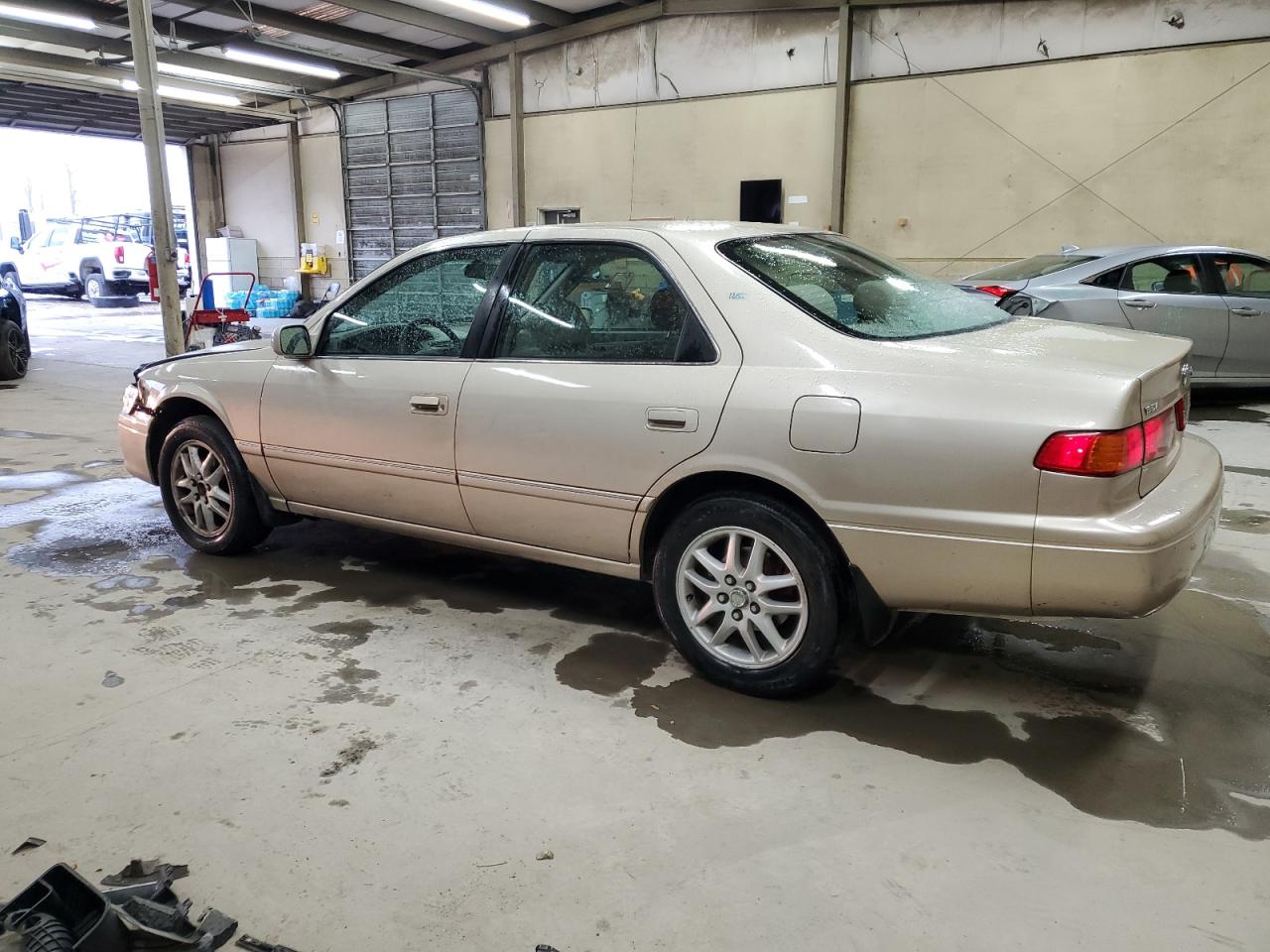 2000 Toyota Camry - Image 2