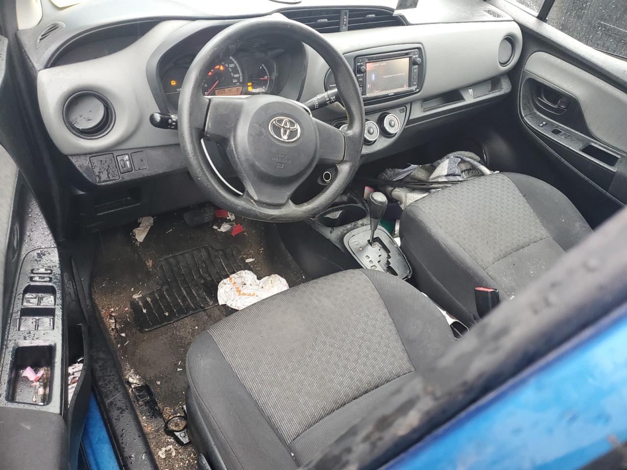 2015 Toyota Yaris - Image 8