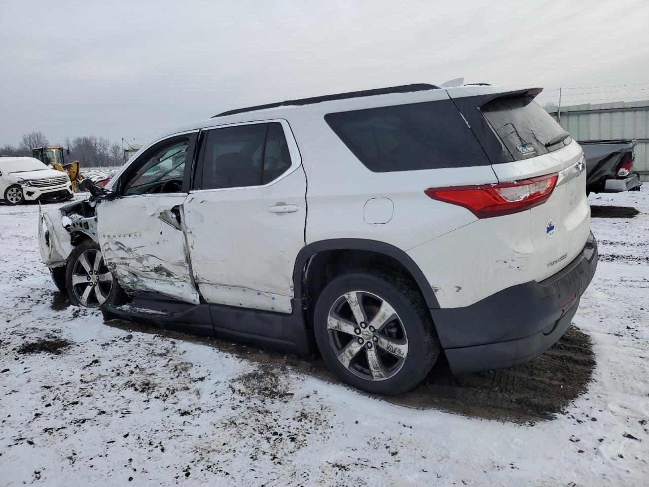 2021 Chevrolet Traverse - Image 2