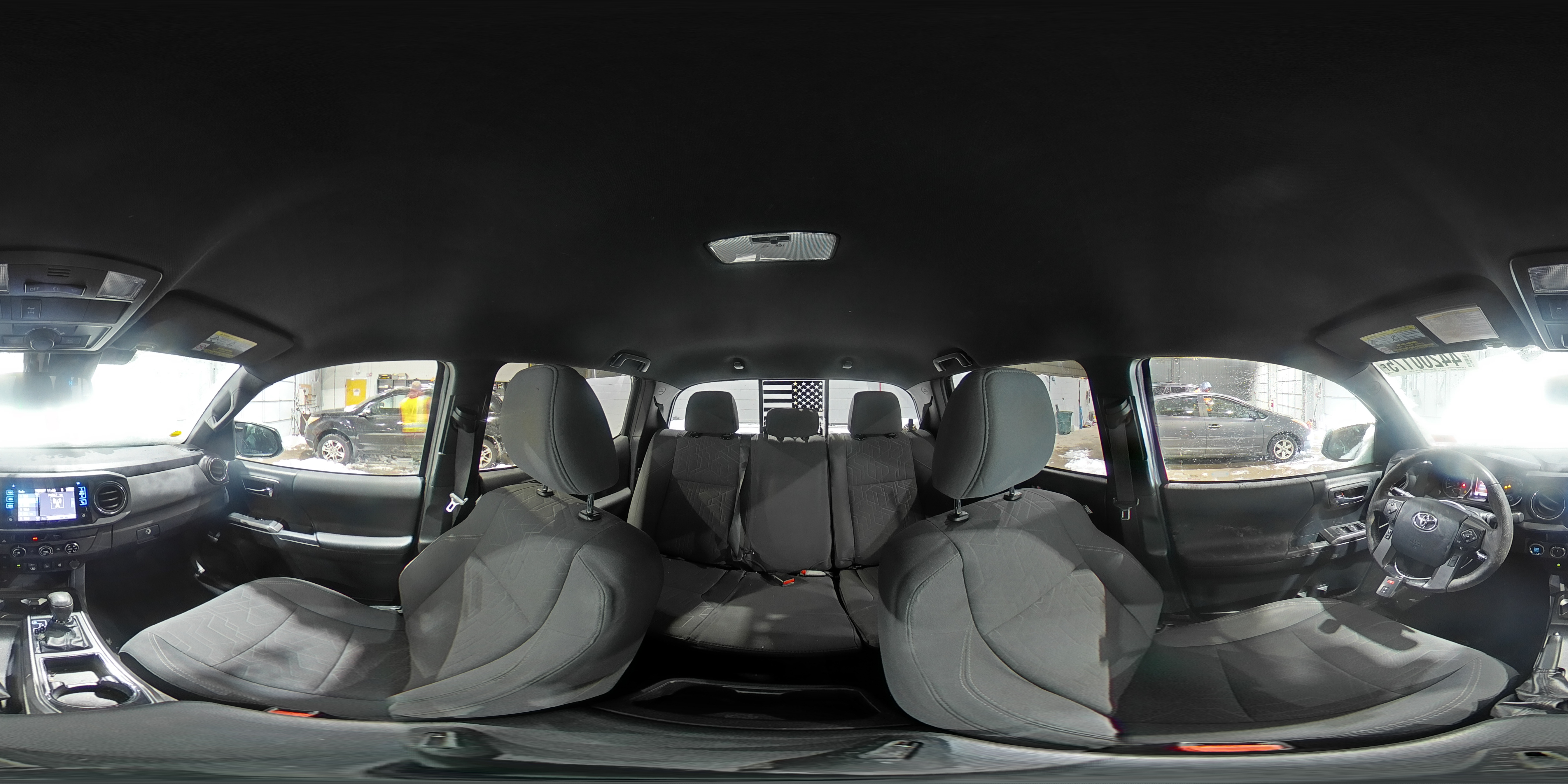 2018 Toyota Tacoma - Image 12