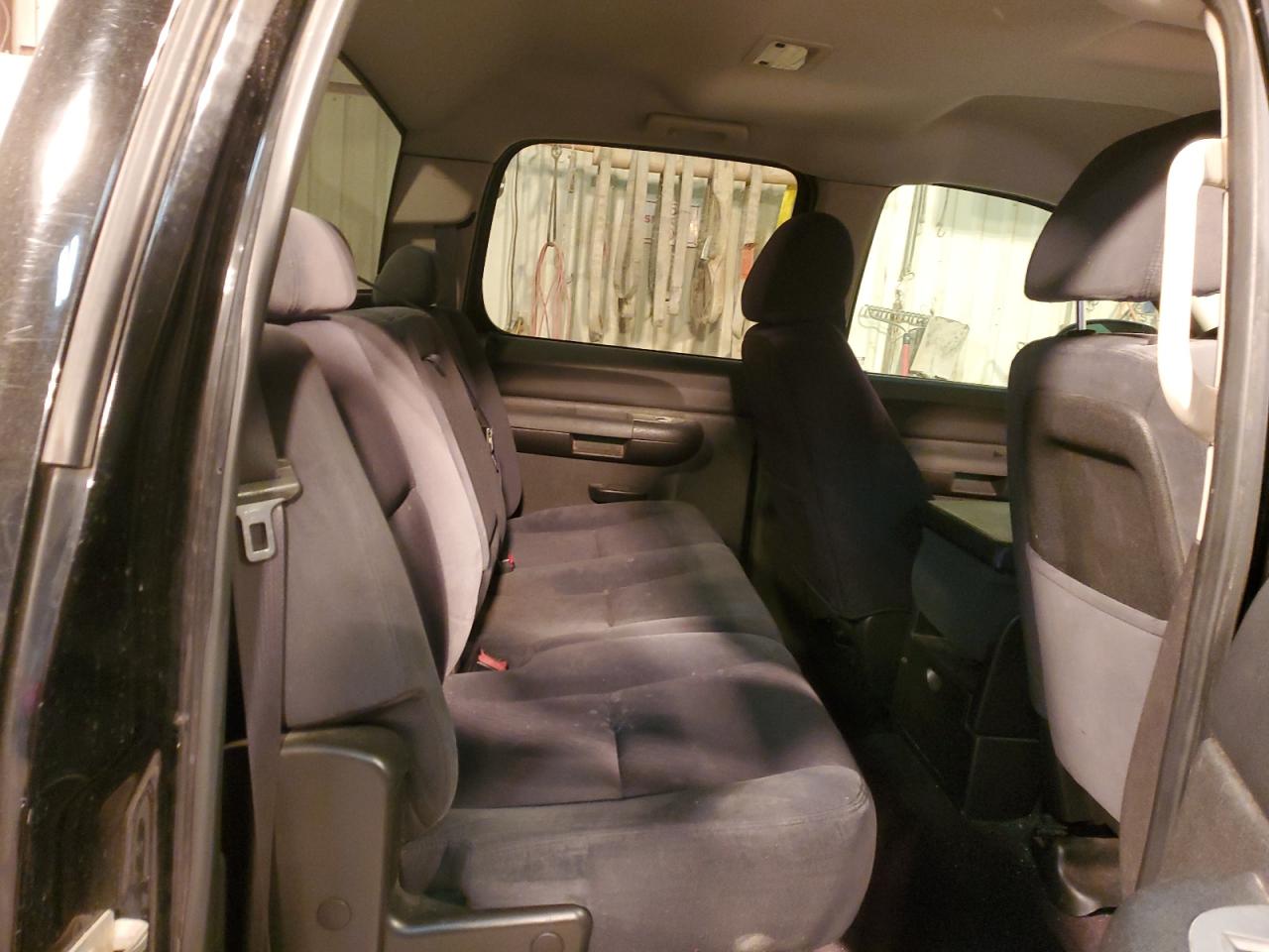 2009 Chevrolet Silverado - Image 11