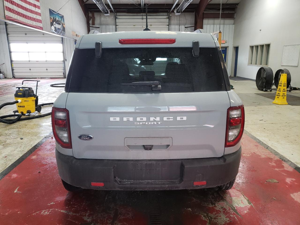 2021 Ford Bronco - Image 6