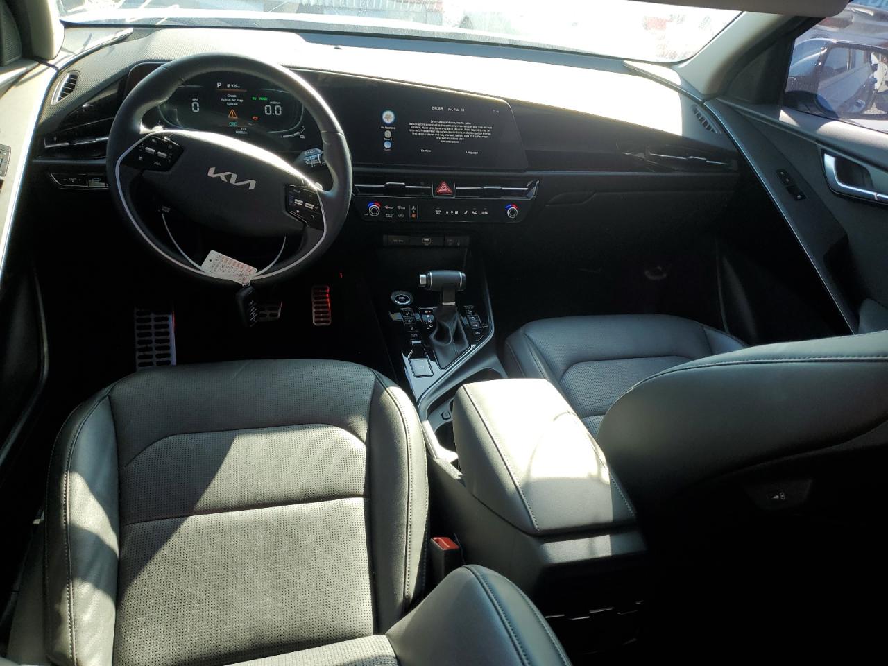 2024 Kia Niro - Image 8