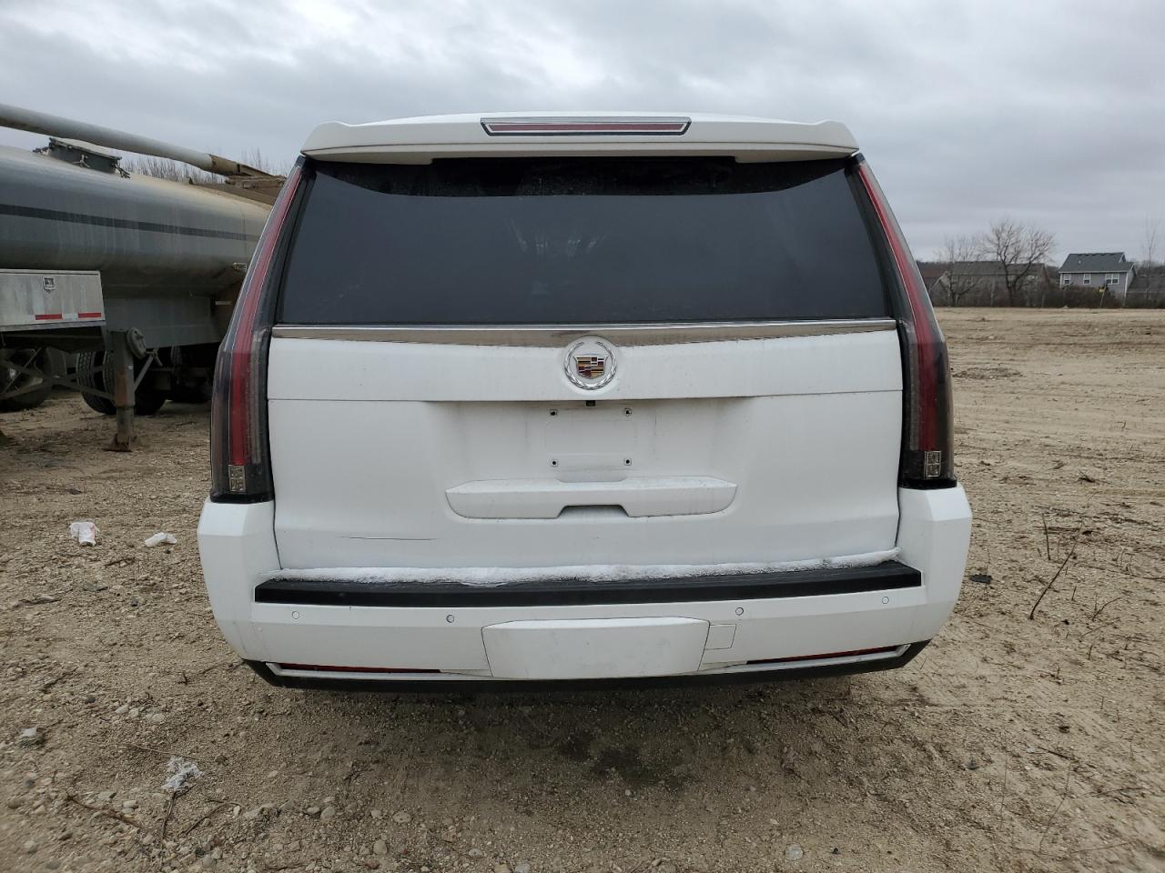 2015 Cadillac Escalade - Image 6
