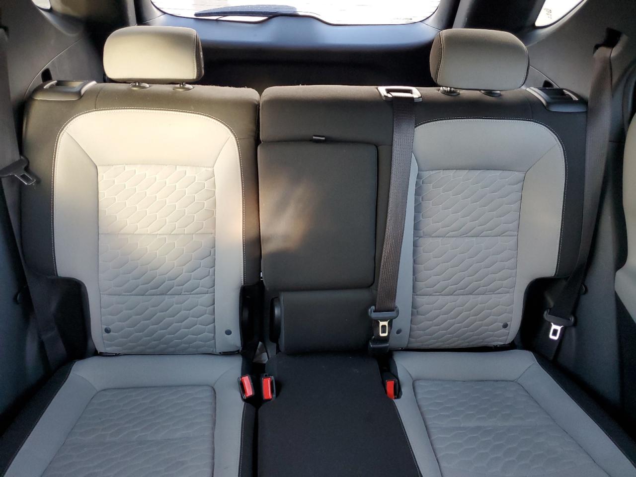 2020 Chevrolet Equinox - Image 10