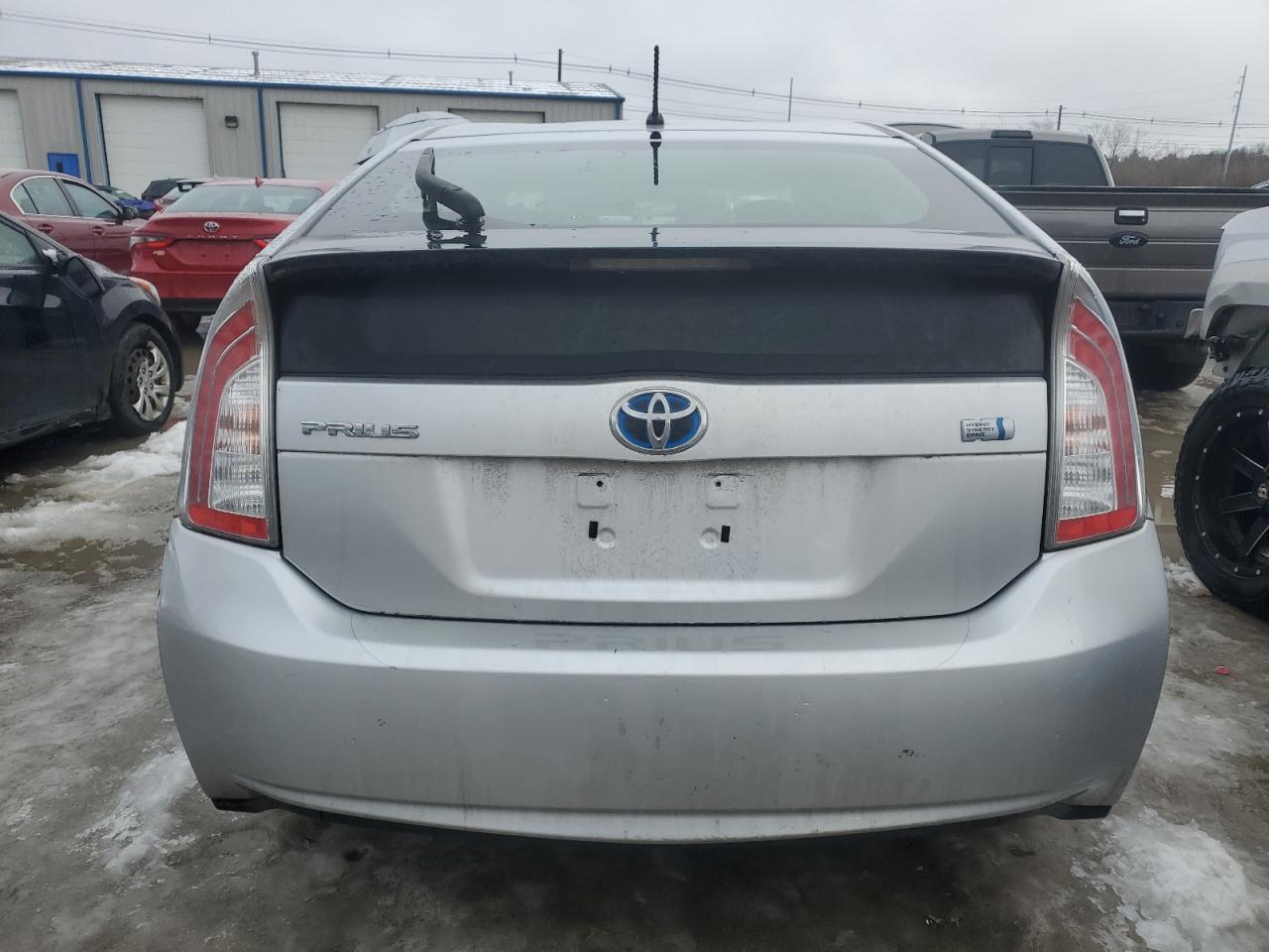 2013 Toyota Prius - Image 6