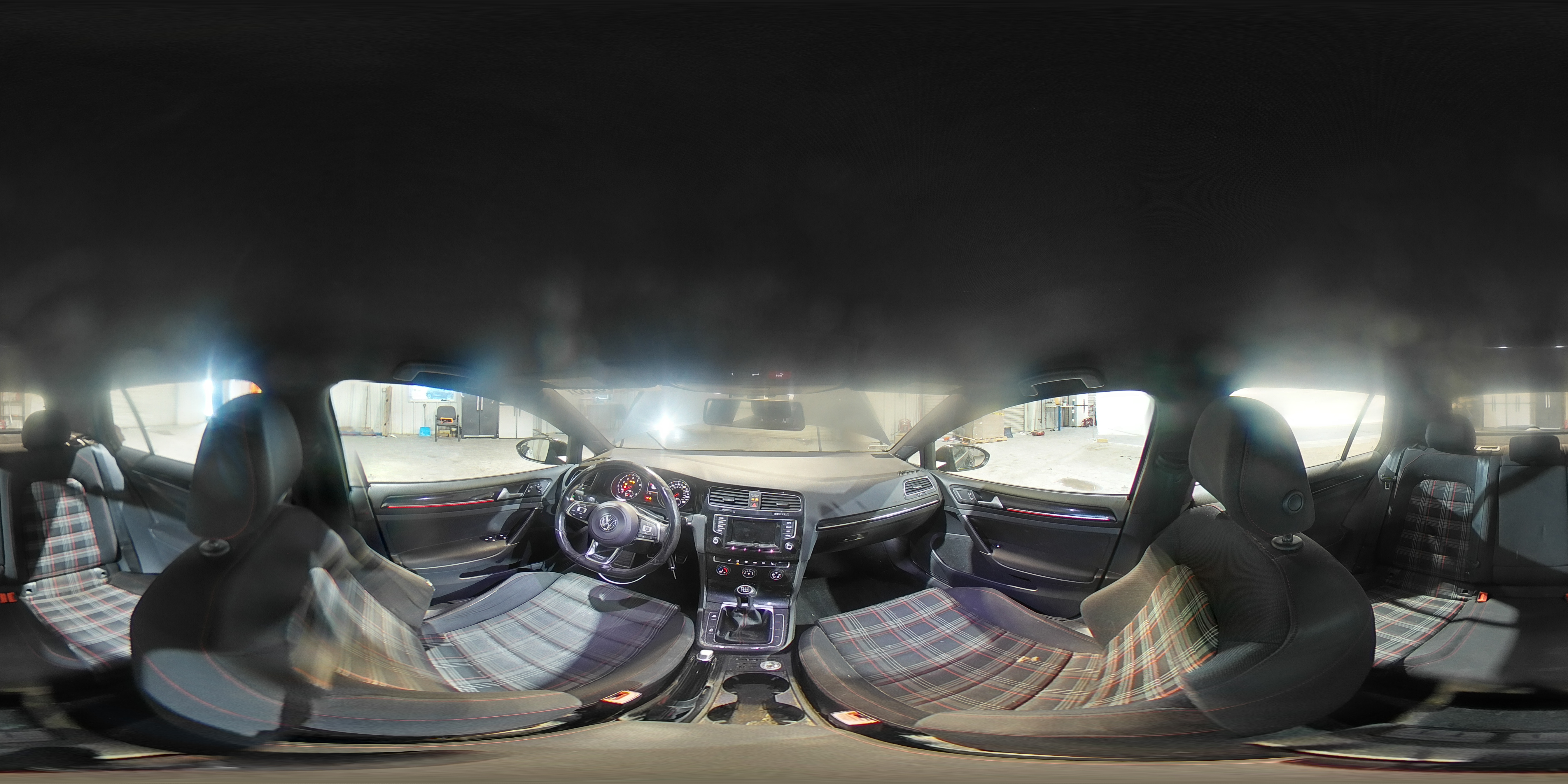 2015 Volkswagen GTI - Image 15