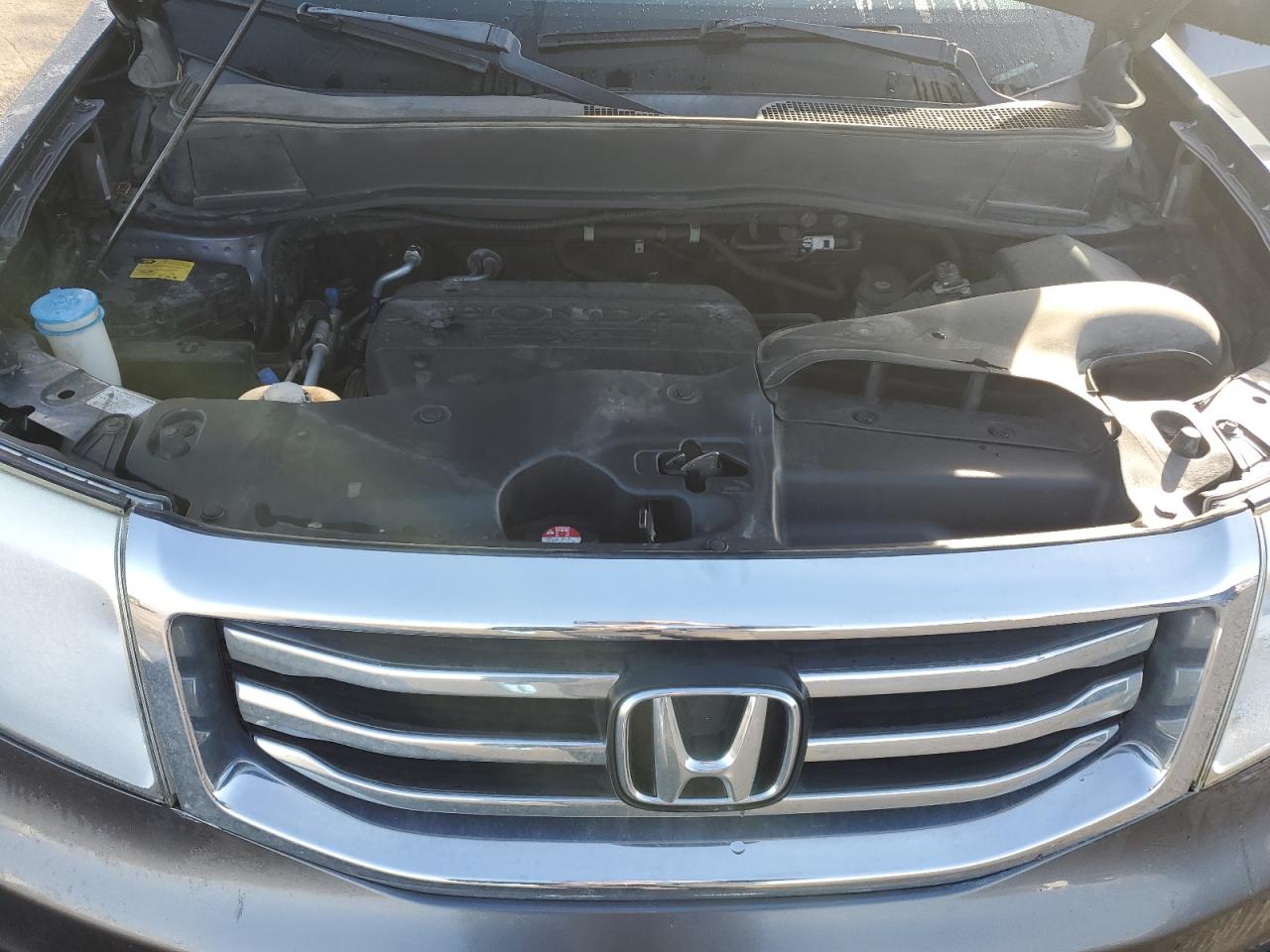 2014 Honda Pilot - Image 12