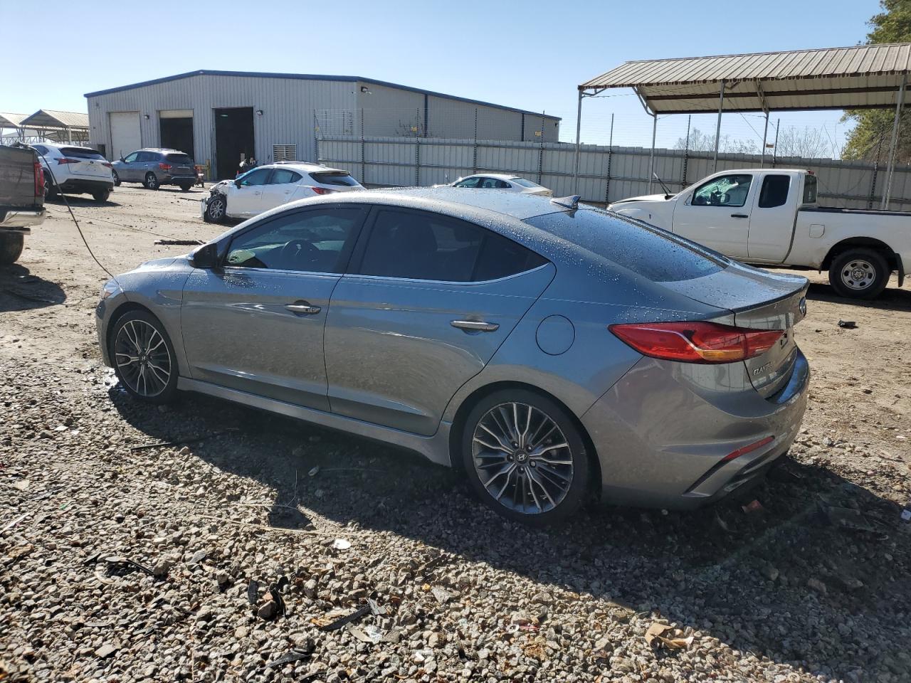 2017 Hyundai Elantra - Image 2