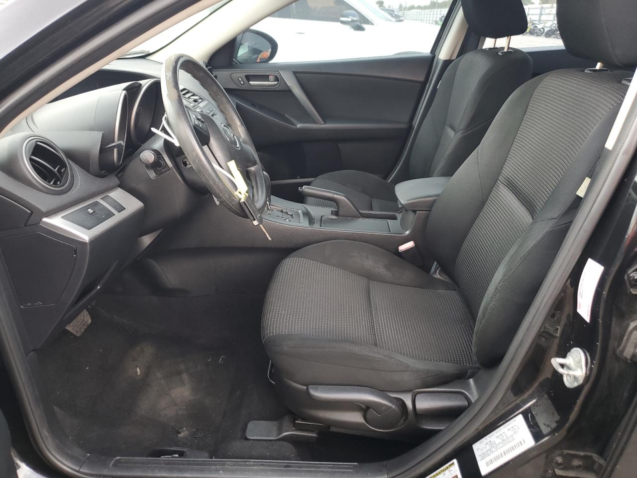 2013 Mazda 3 - Image 7