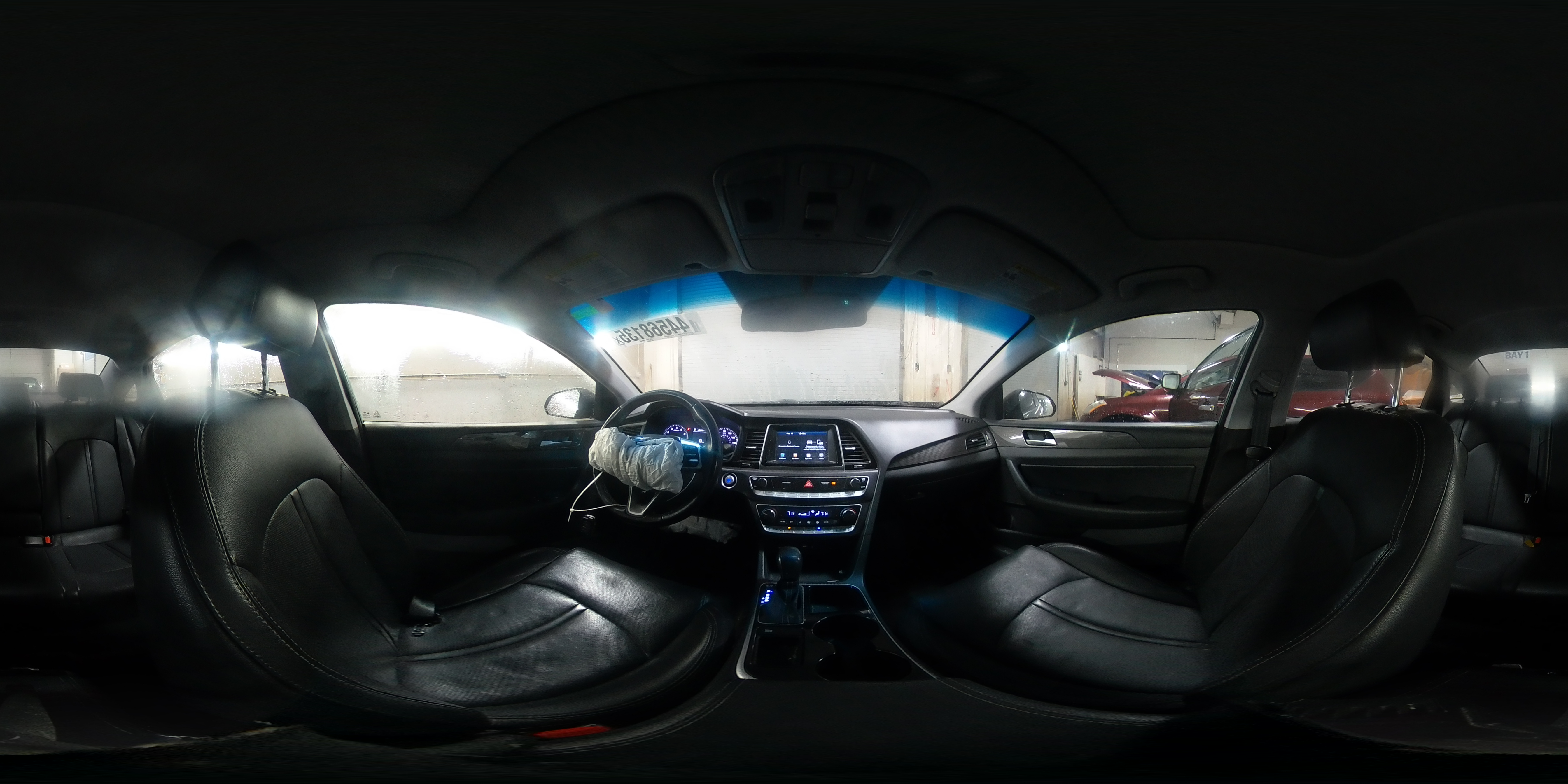 2018 Hyundai Sonata - Image 14