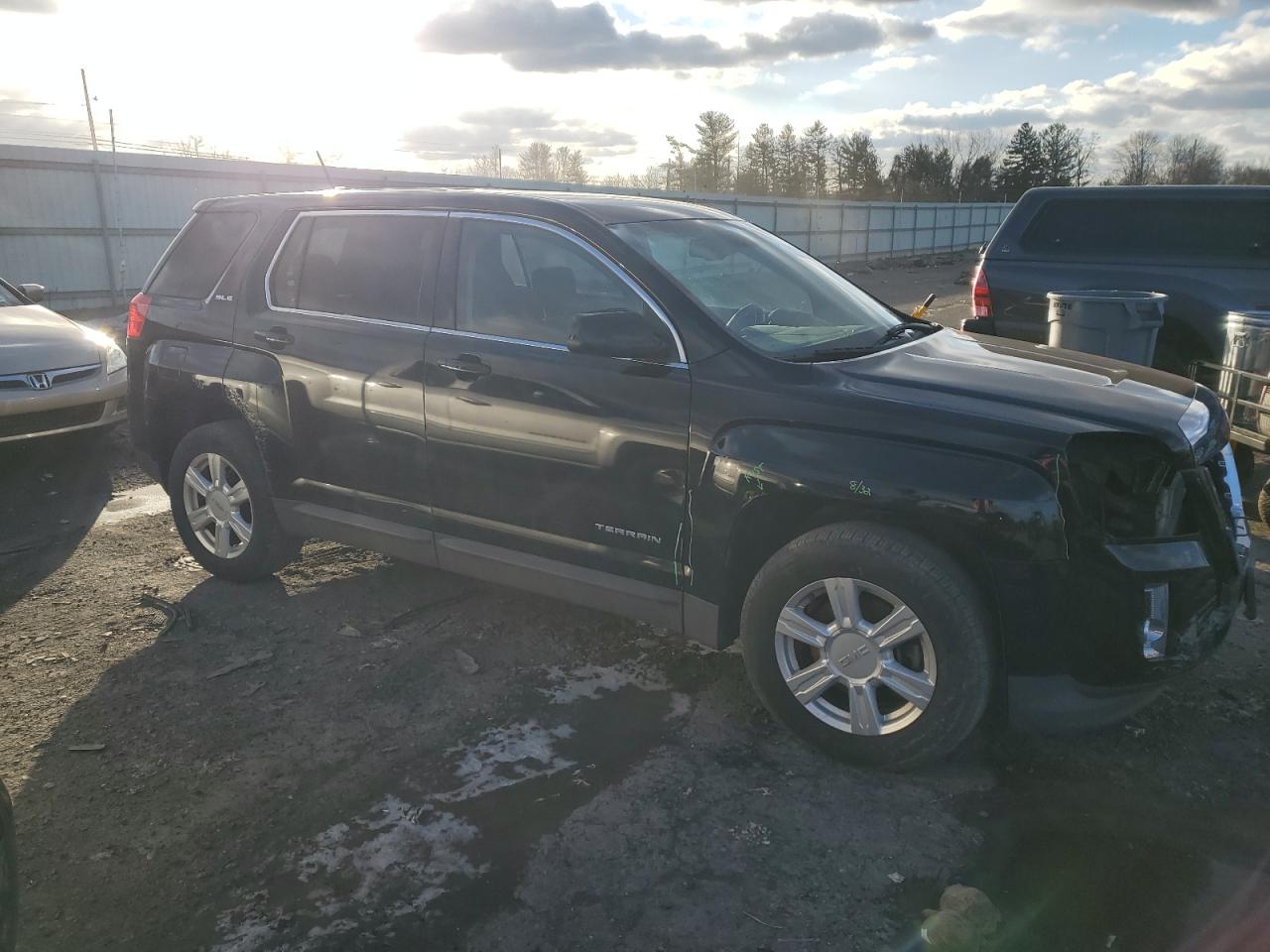 2015 GMC Terrain - Image 4