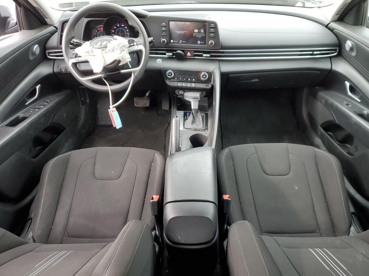 2021 Hyundai Elantra - Image 8