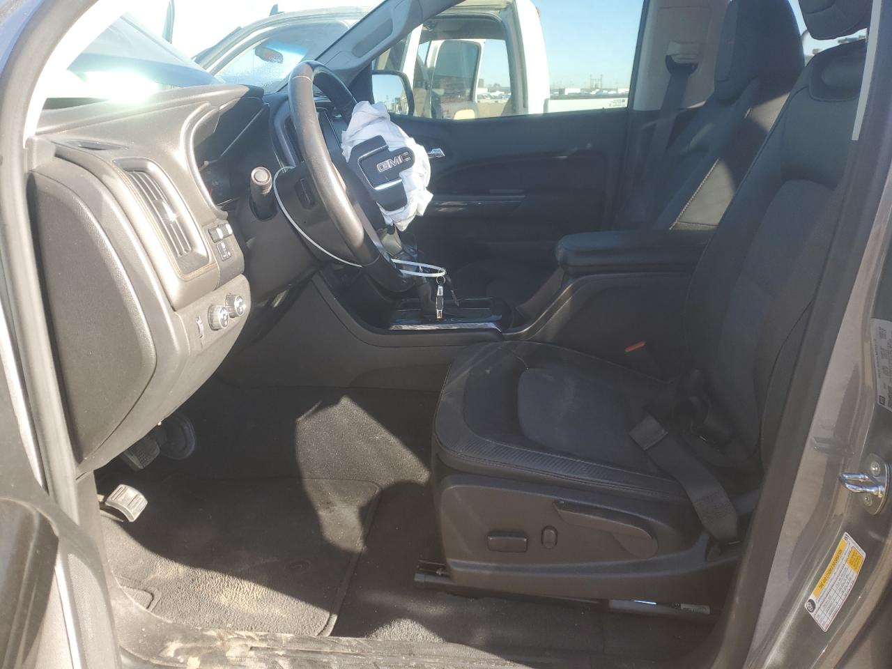 2022 GMC Canyon - Image 7