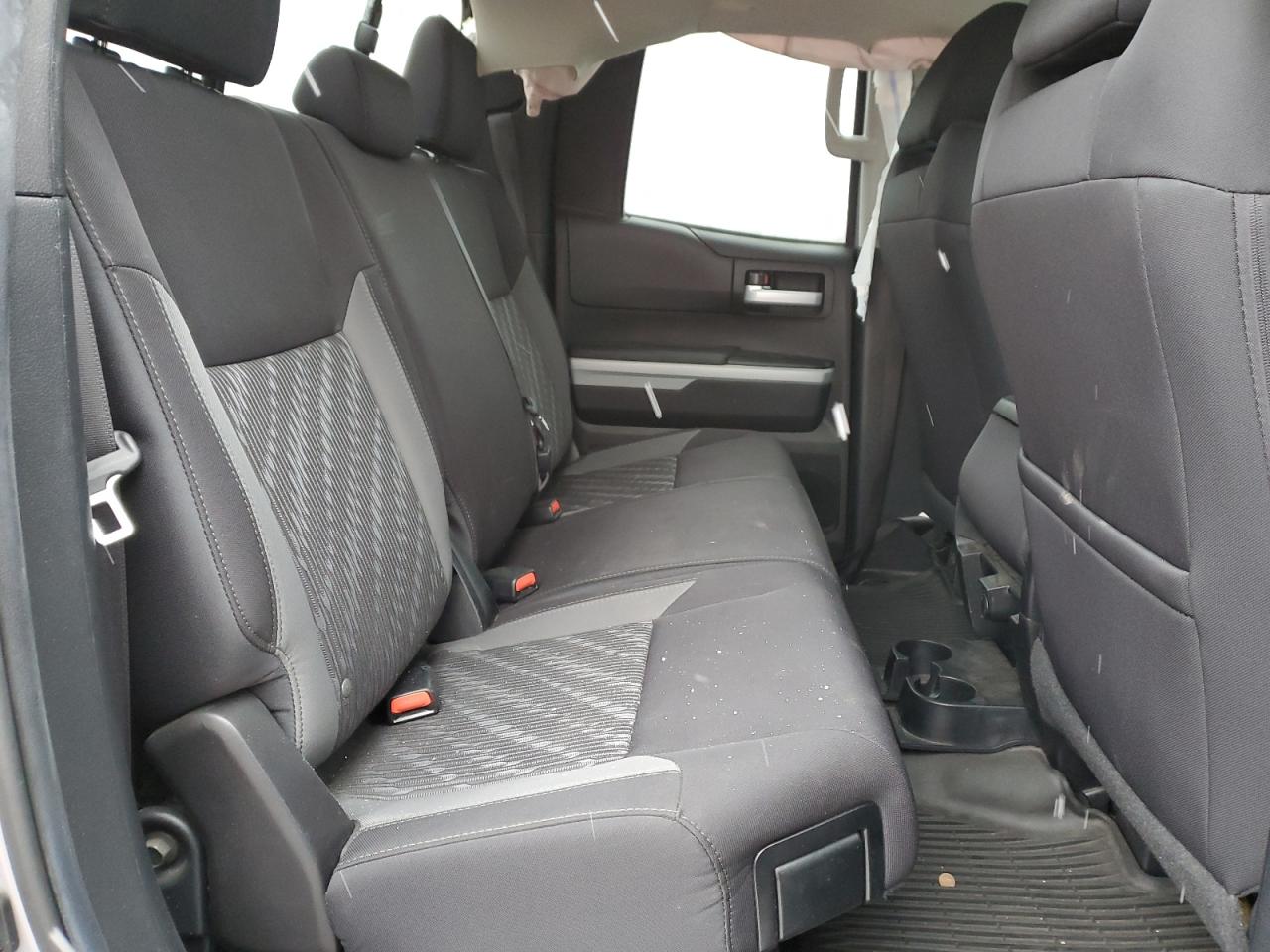 2020 Toyota Tundra - Image 10