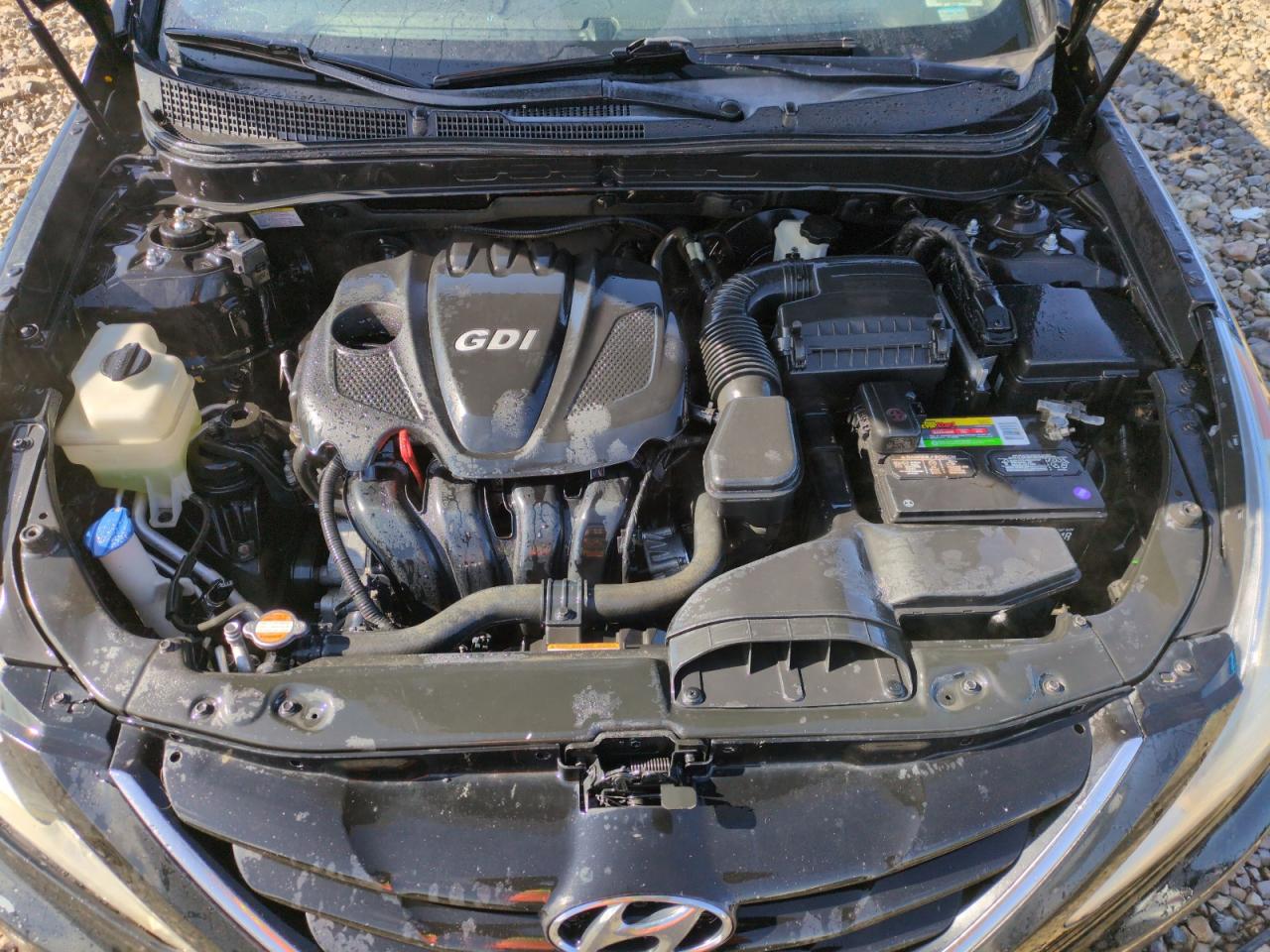 2011 Hyundai Sonata - Image 11