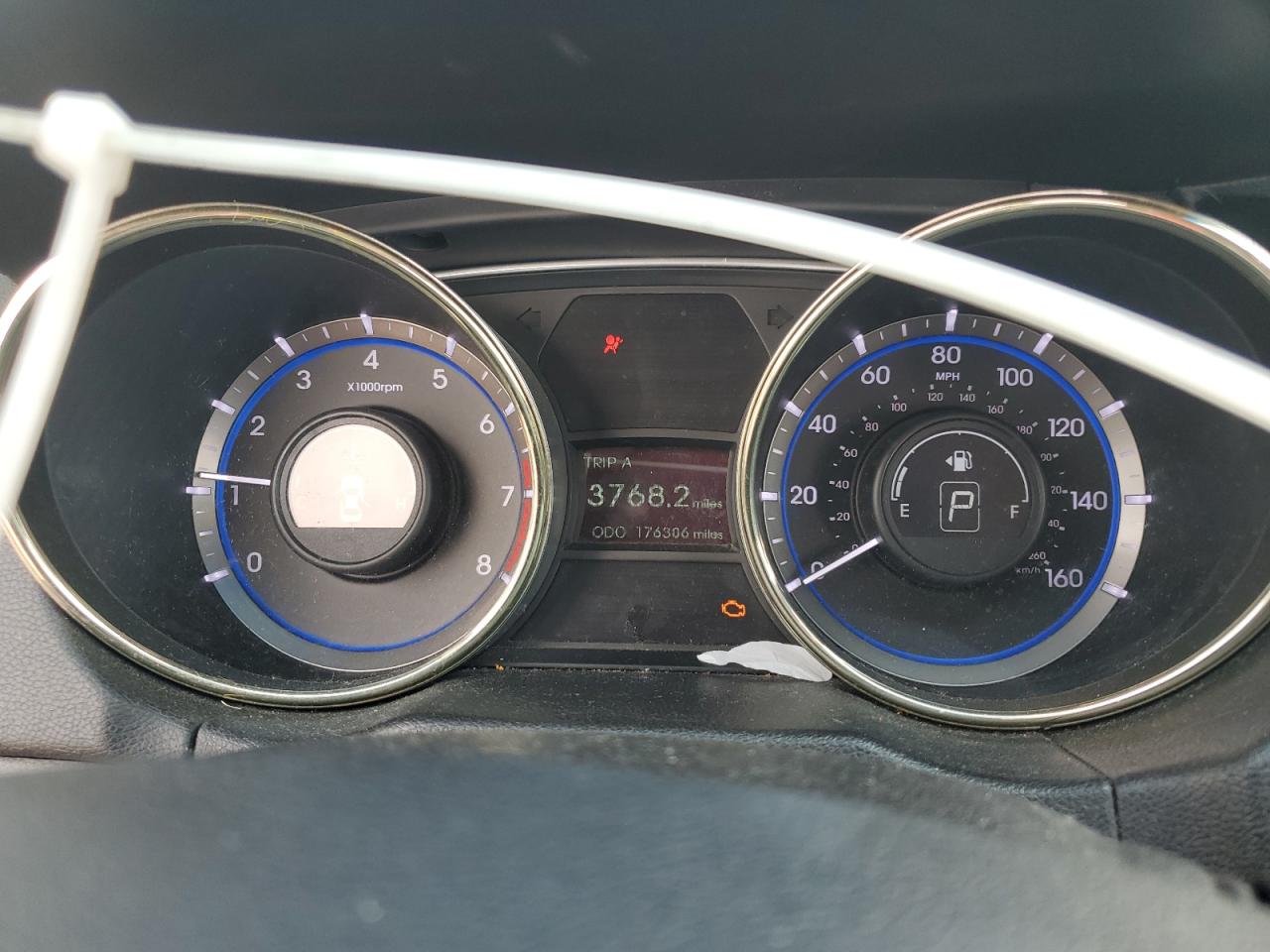 2013 Hyundai Sonata - Image 9