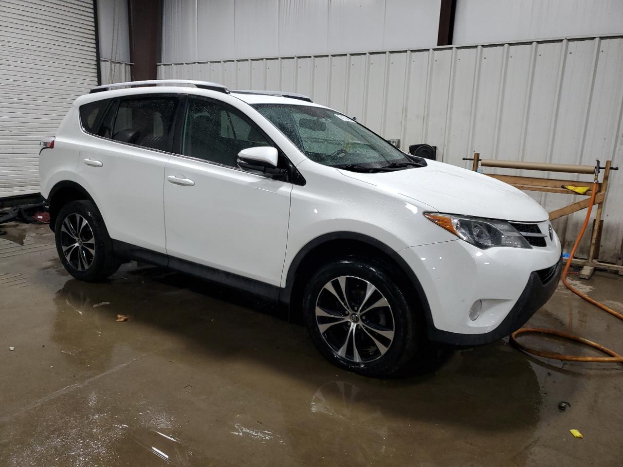 2015 Toyota RAV 4 - Image 4