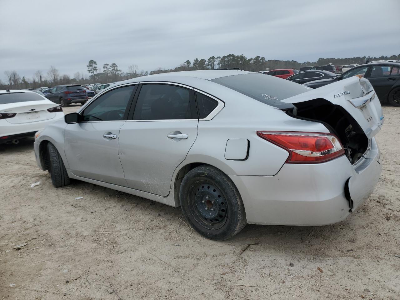 2013 Nissan Altima - Image 2