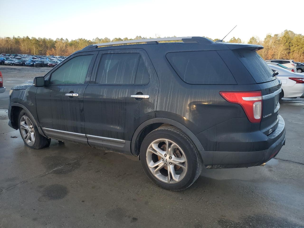 2012 Ford Explorer - Image 2