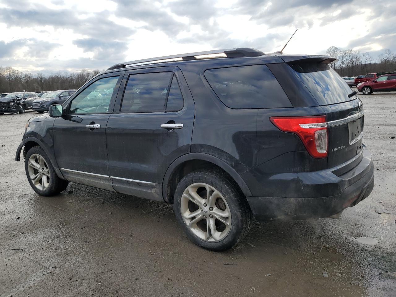 2015 Ford Explorer - Image 2